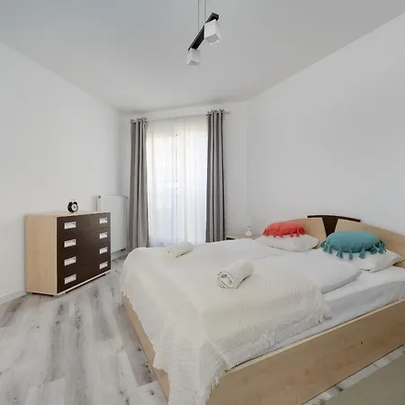 Apartmán Bialowieska Z Aneksem Kuchennym I Balkonem By Renters
