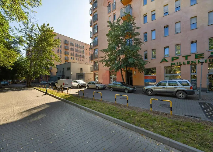 Bialowieska Z Aneksem Kuchennym I Balkonem By Renters Apartment