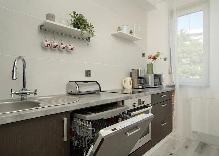 Bialowieska Z Aneksem Kuchennym I Balkonem By Renters *